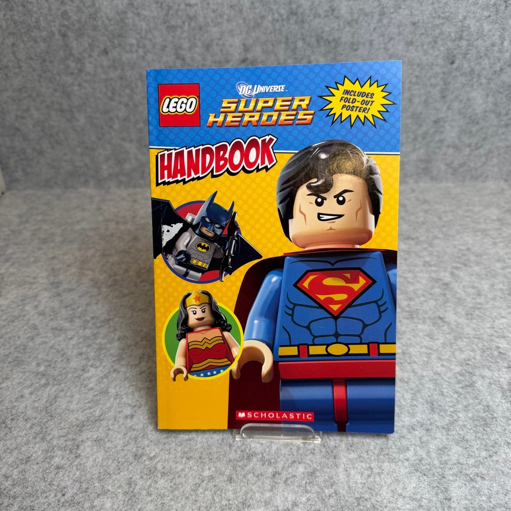 LEGO DC Universe Super Heroes Handbook - Paperback - Scholastic 2013